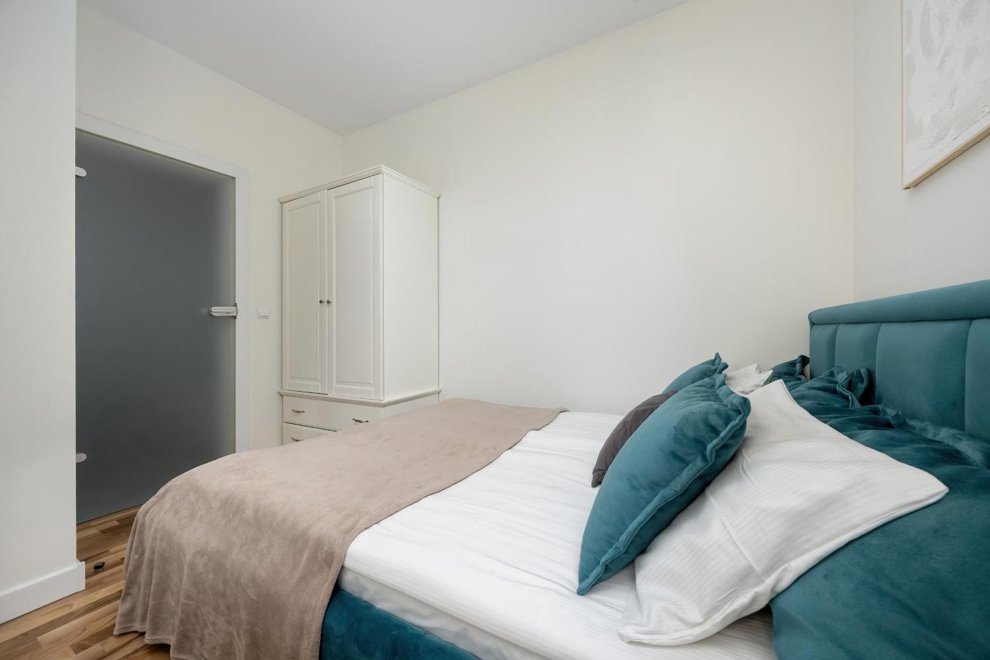 Apartment Rakowska Warsaw Wlochy By Noclegi Renters Esterno foto